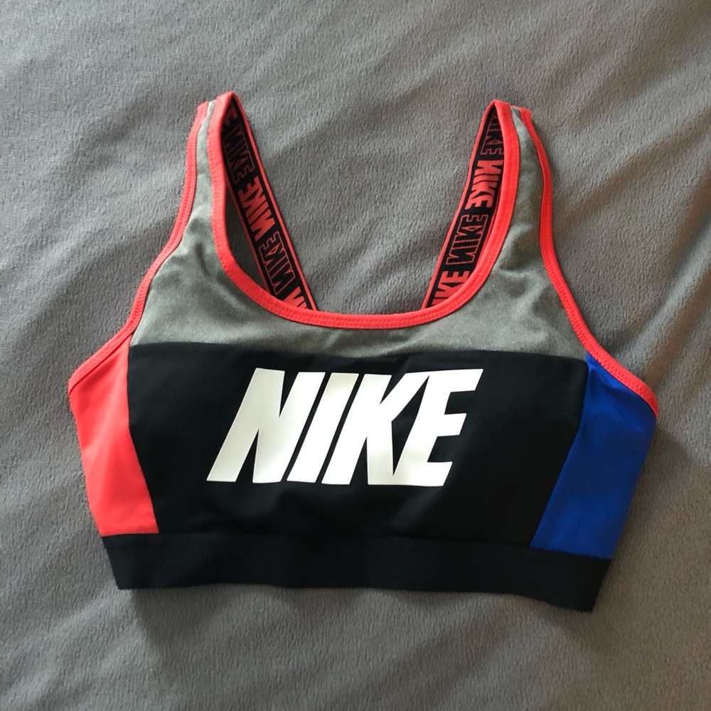 Nike DriFit Bra